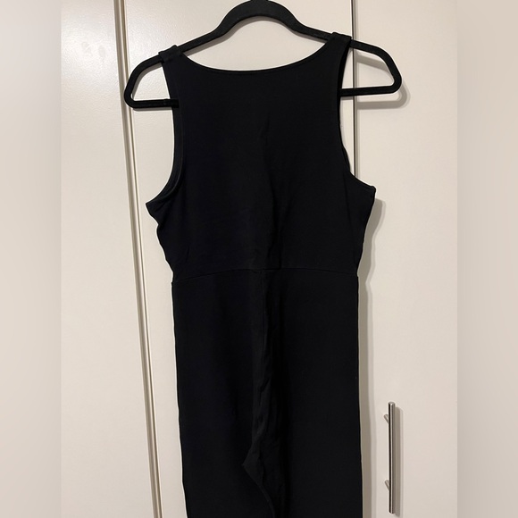 Aritzia The group babaton onesie size medium - Picture 3 of 3